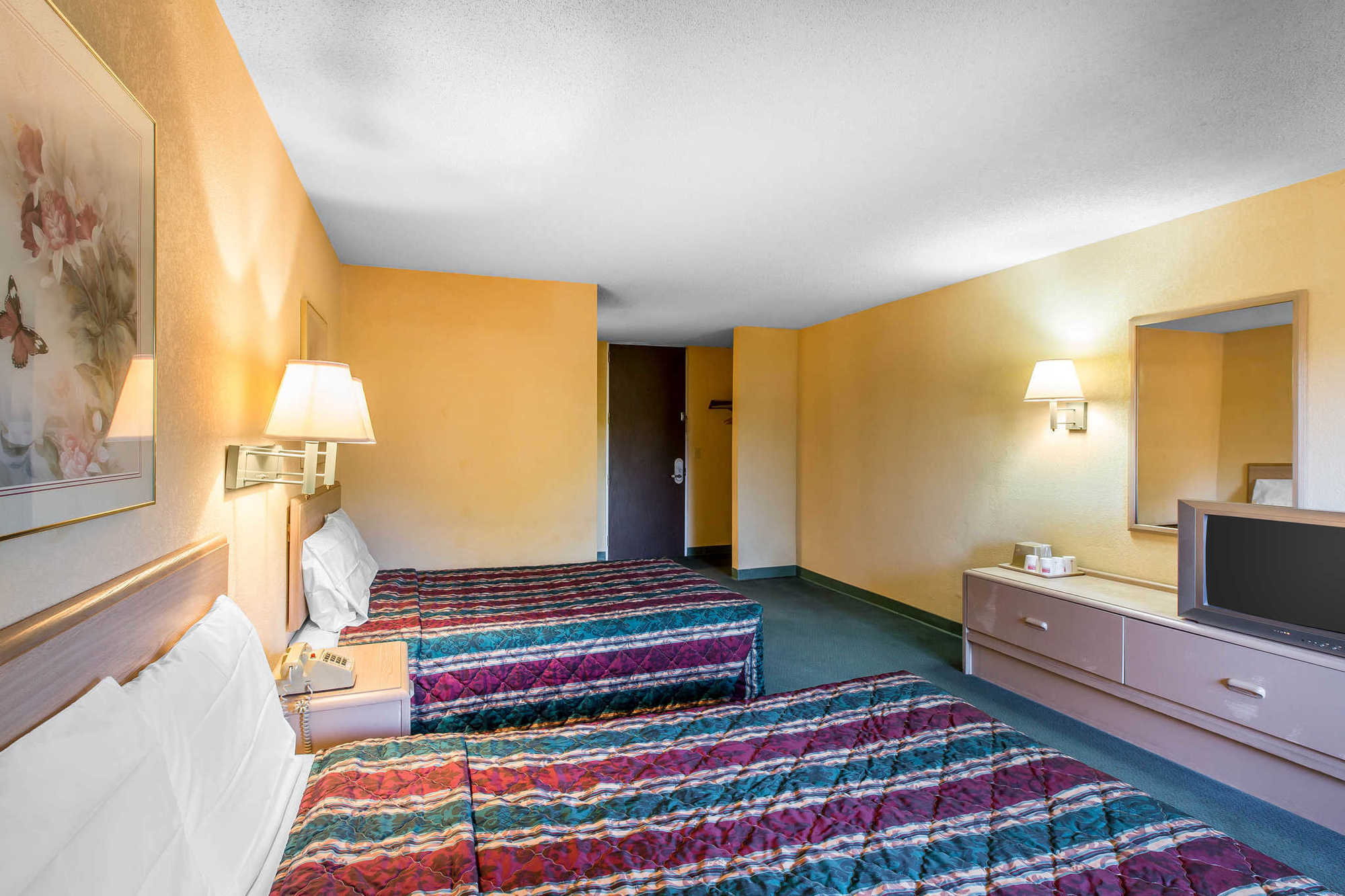 Travelodge By Wyndham Форсайт Номер фото